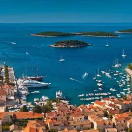 Hvar (15 km)