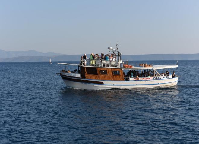 otac niko, podgora, izleti brodom, excursions